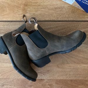 Blundstone 1677 rustic brown